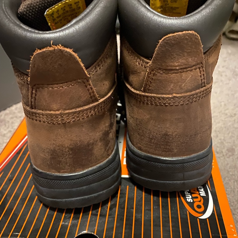 Work boots - Picture 3 of 5